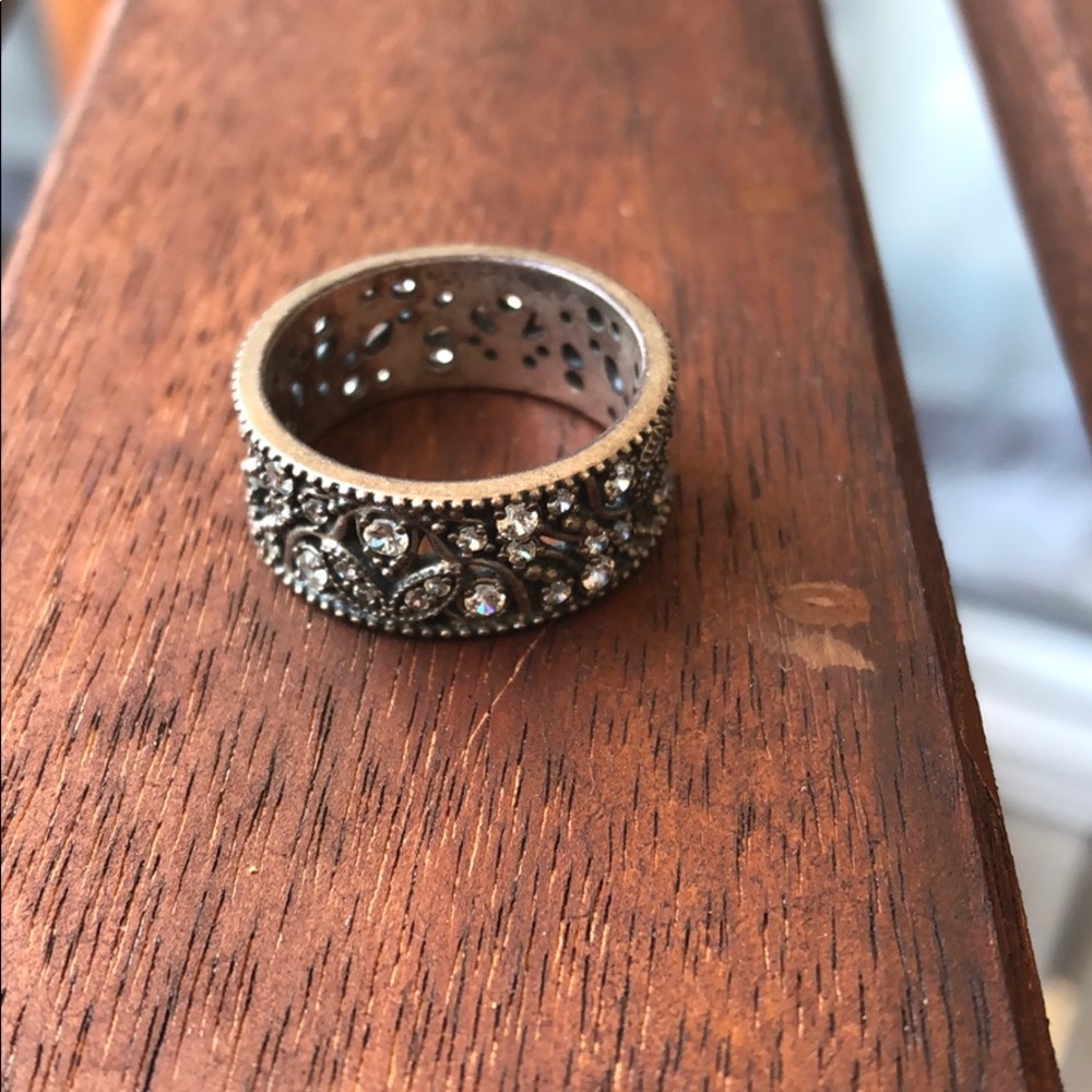 Pandora ring
